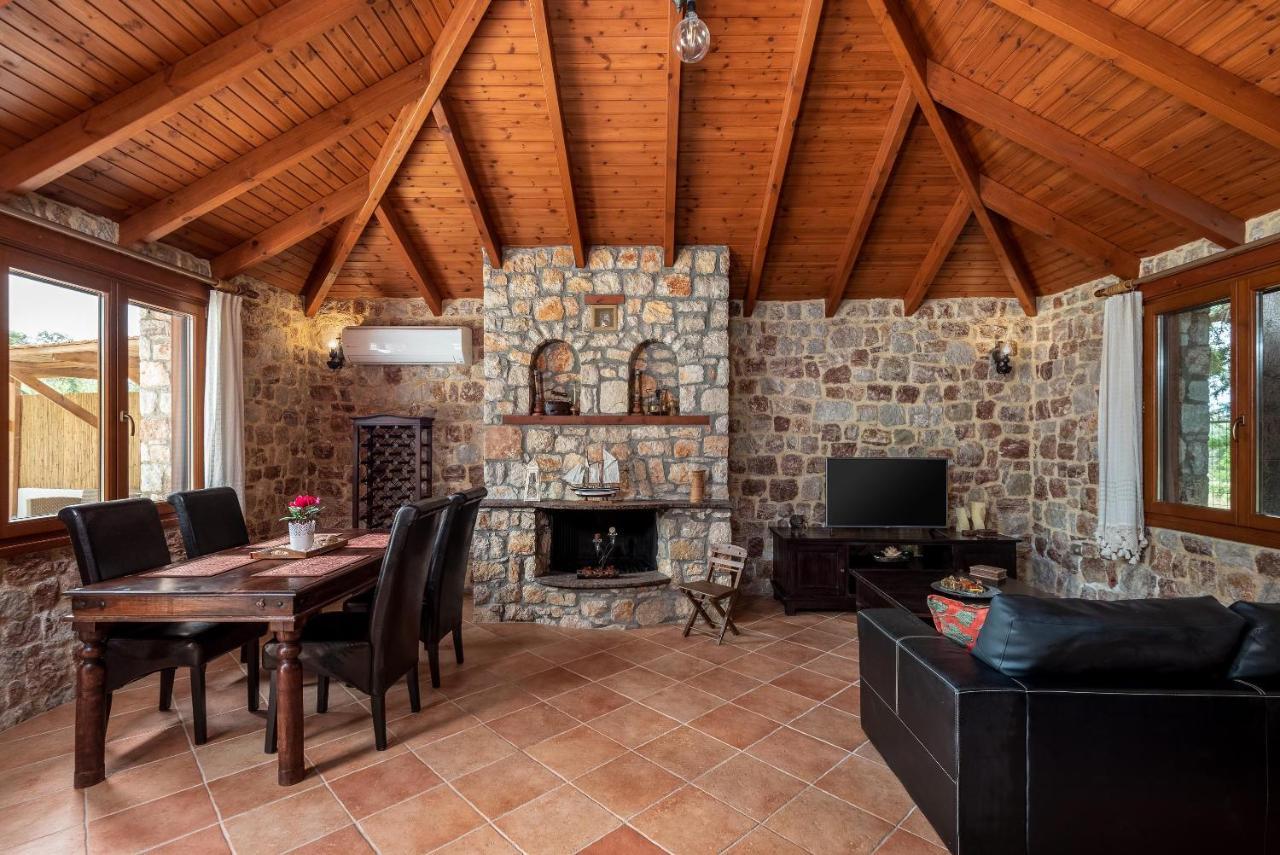 Villa Filerolia Stone House Pastida Esterno foto