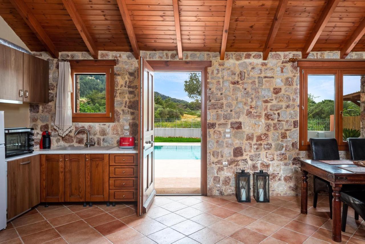 Villa Filerolia Stone House Pastida Esterno foto