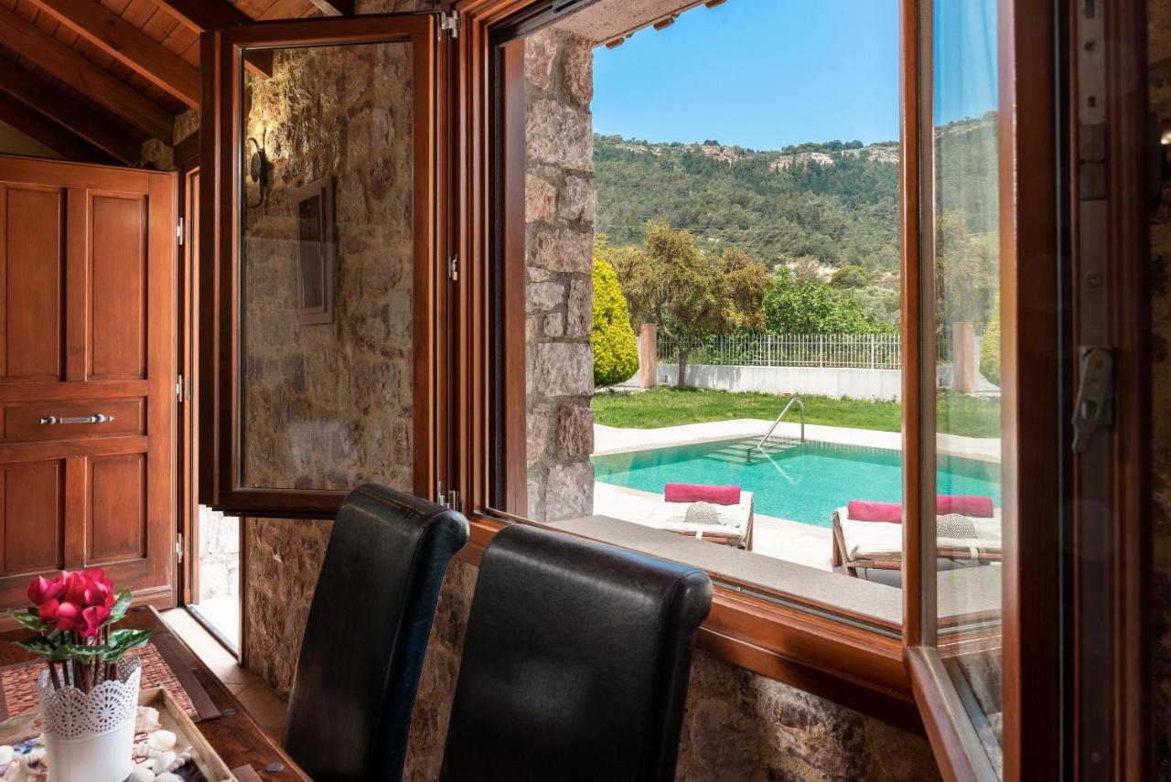 Villa Filerolia Stone House Pastida Esterno foto